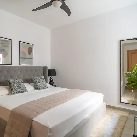 Apartment Sanders Uptown - Cute One-bedroom Near City Center *